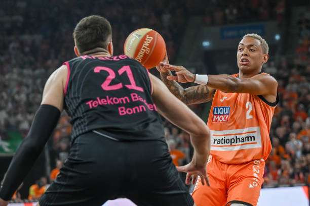 界和广大短 界和广大短