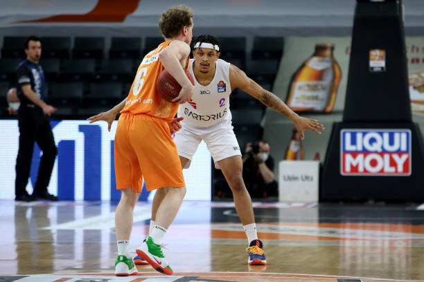 球队中不乏 球队中不乏