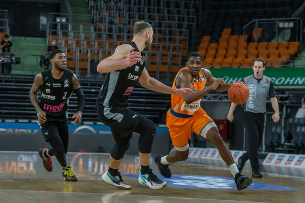 度崭露头角 度崭露头角